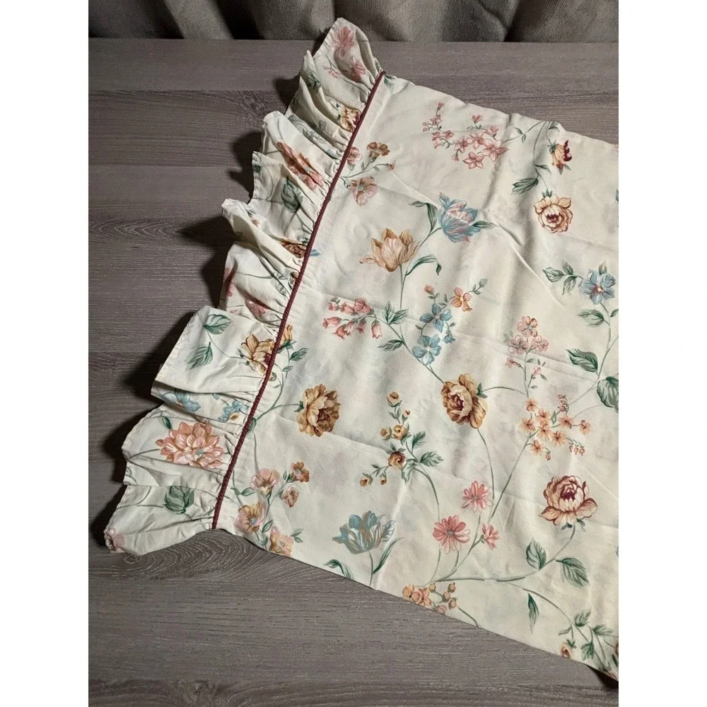 Vintage Floral Ruffled Pillowcase Cream Burgundy Piping Cottagecore King Country